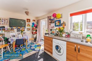 Kitchen/Diner- click for photo gallery